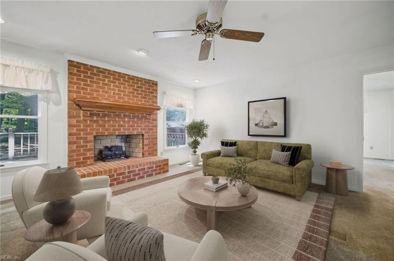 Photo 5 of 50 residential for sale in Chesapeake virginia
