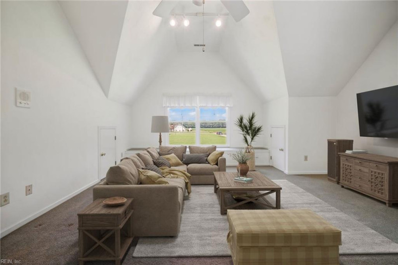 Photo 7 of 50 residential for sale in Chesapeake virginia