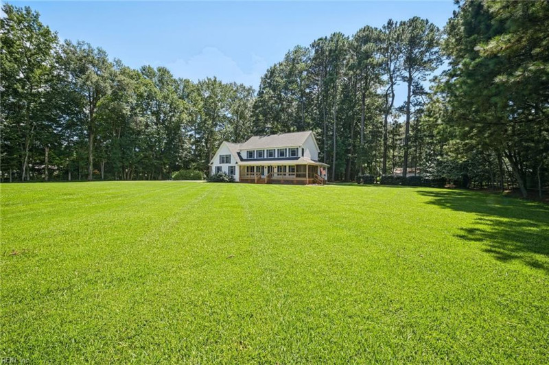 Photo 8 of 50 residential for sale in Chesapeake virginia