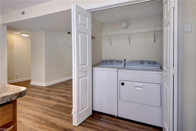 Photo 10 of 17 residential for sale in Williamsburg virginia