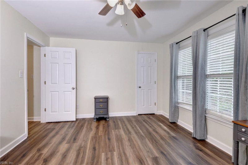 Photo 12 of 17 residential for sale in Williamsburg virginia