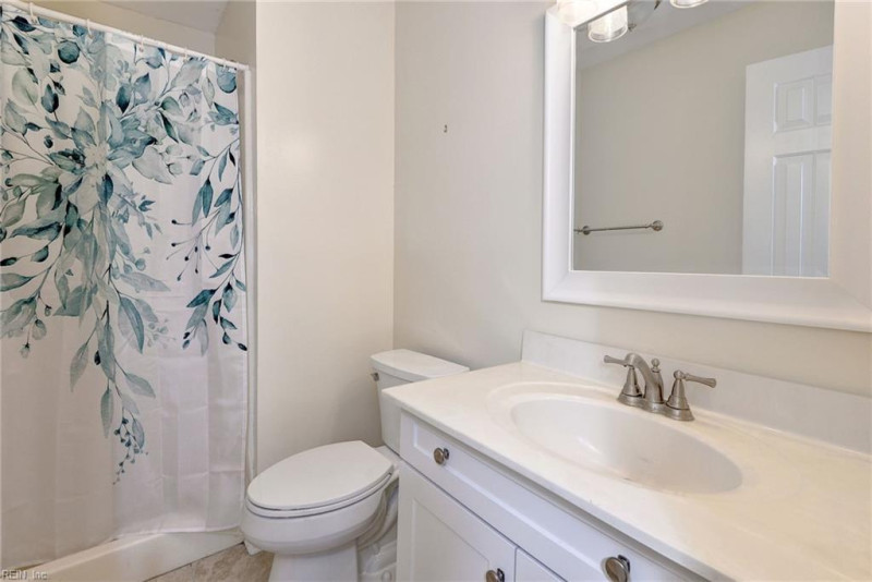 Photo 13 of 17 residential for sale in Williamsburg virginia