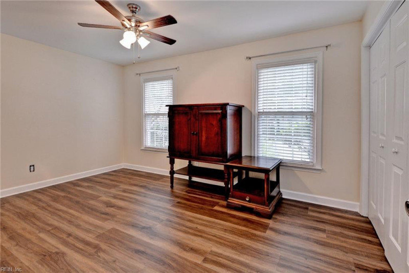 Photo 14 of 17 residential for sale in Williamsburg virginia