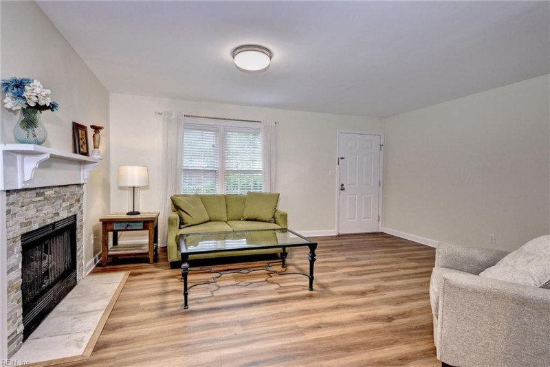 Photo 3 of 17 residential for sale in Williamsburg virginia