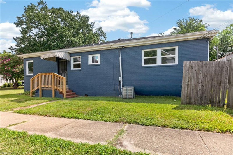 Photo 2 of 36 residential for sale in Norfolk virginia Photo 2 of 36 residential for sale in Norfolk virginia