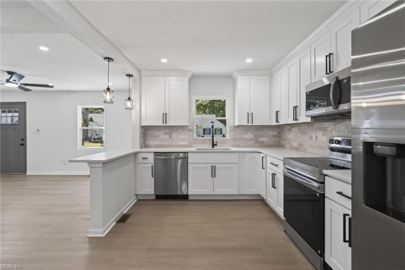 Photo 14 of 47 residential for sale in Newport News virginia