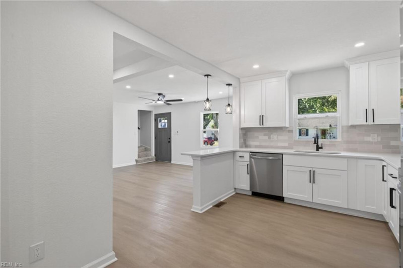 Photo 16 of 47 residential for sale in Newport News virginia