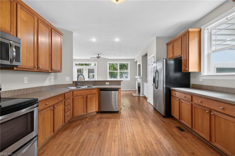 Photo 9 of 39 residential for sale in Norfolk virginia Photo 9 of 39 residential for sale in Norfolk virginia