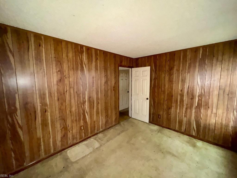 Photo 10 of 13 residential for sale in Virginia Beach virginia