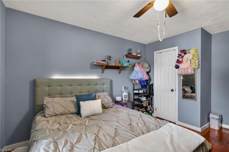 Photo 19 of 27 residential for sale in Portsmouth virginia