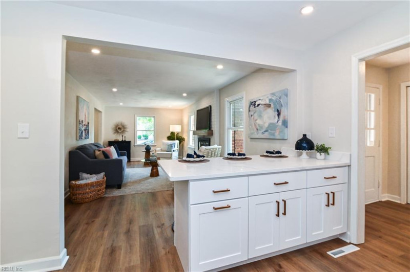Photo 12 of 49 residential for sale in Norfolk virginia