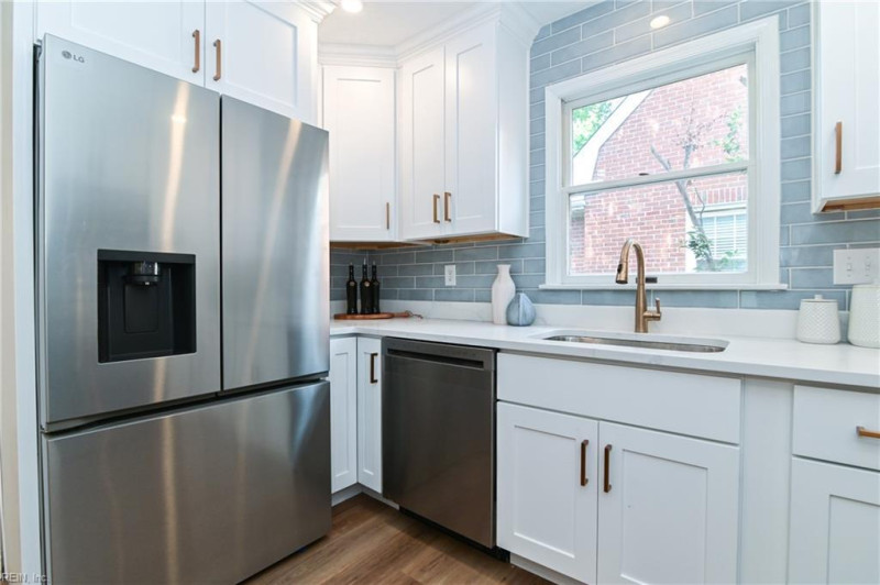 Photo 14 of 49 residential for sale in Norfolk virginia