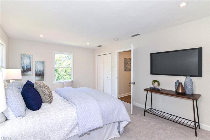 Photo 25 of 49 residential for sale in Norfolk virginia