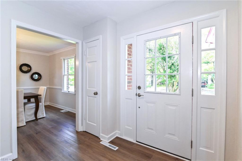 Photo 3 of 49 residential for sale in Norfolk virginia