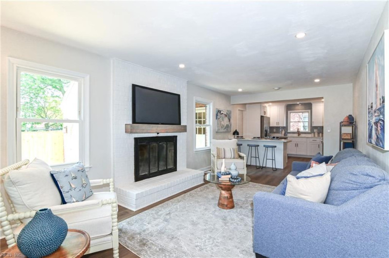 Photo 9 of 49 residential for sale in Norfolk virginia