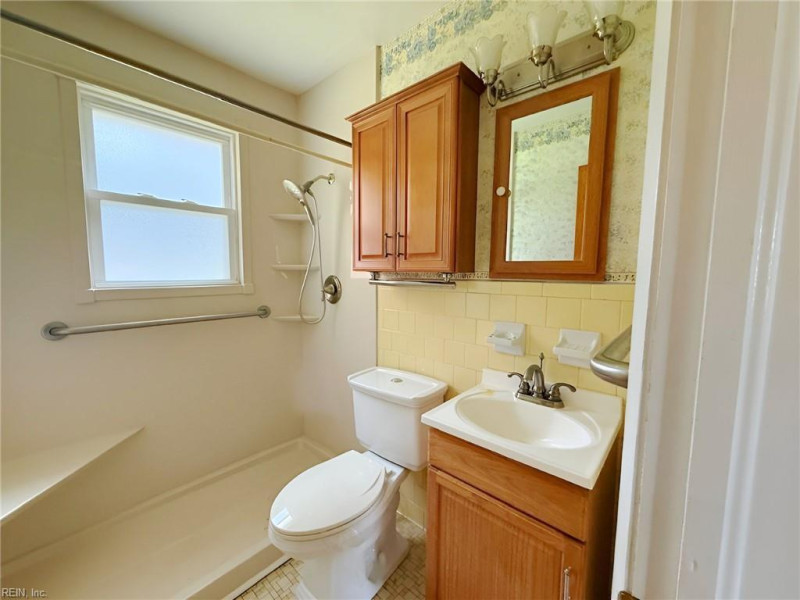 Photo 22 of 26 residential for sale in Chesapeake virginia