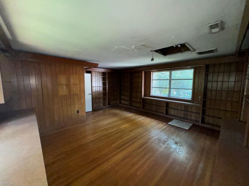 Photo 10 of 28 residential for sale in Norfolk virginia Photo 10 of 28 residential for sale in Norfolk virginia