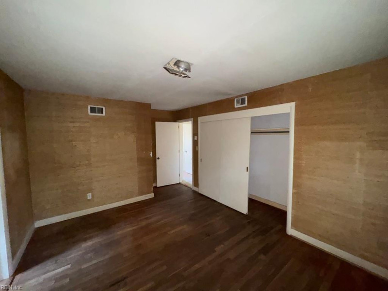 Photo 23 of 28 residential for sale in Norfolk virginia Photo 23 of 28 residential for sale in Norfolk virginia
