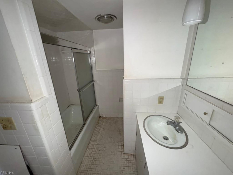 Photo 25 of 28 residential for sale in Norfolk virginia Photo 25 of 28 residential for sale in Norfolk virginia