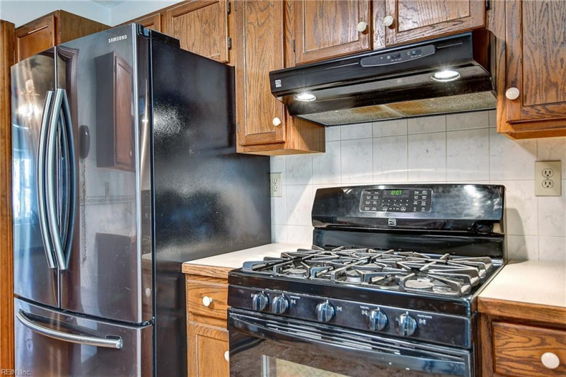 Photo 21 of 47 residential for sale in Virginia Beach virginia