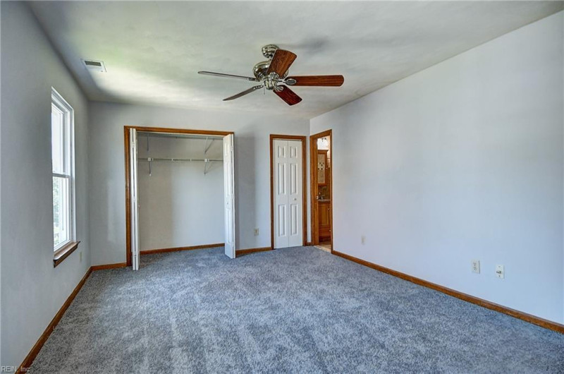 Photo 25 of 47 residential for sale in Virginia Beach virginia