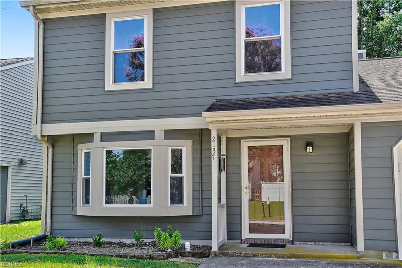 Photo 3 of 47 residential for sale in Virginia Beach virginia
