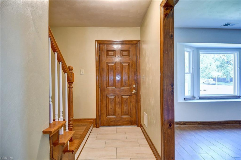 Photo 5 of 47 residential for sale in Virginia Beach virginia