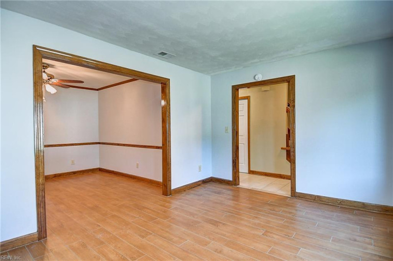 Photo 9 of 47 residential for sale in Virginia Beach virginia