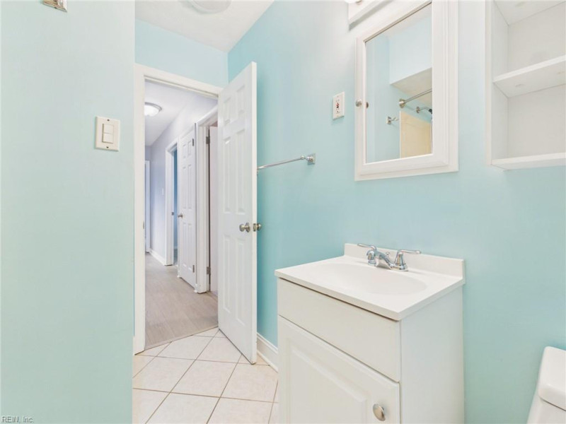 Photo 23 of 43 residential for sale in Virginia Beach virginia