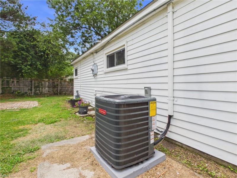 Photo 31 of 43 residential for sale in Virginia Beach virginia