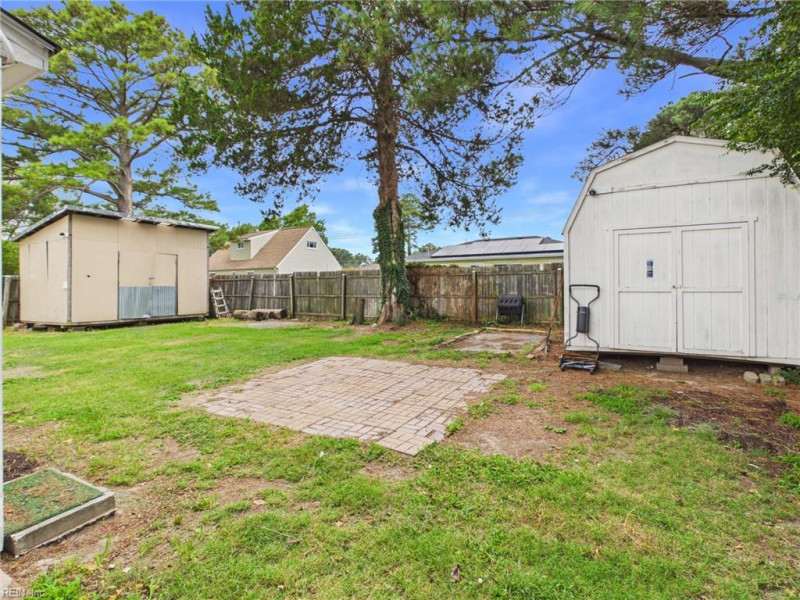 Photo 33 of 43 residential for sale in Virginia Beach virginia