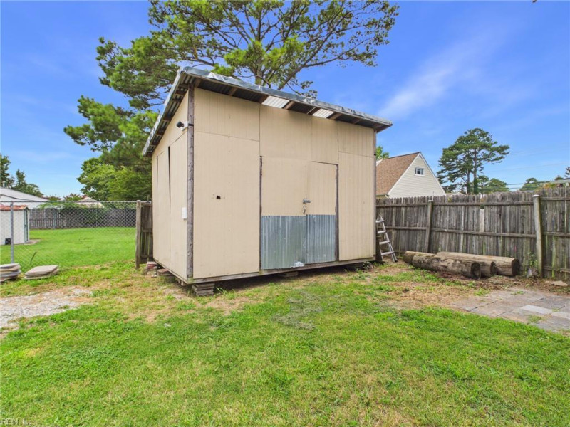 Photo 34 of 43 residential for sale in Virginia Beach virginia