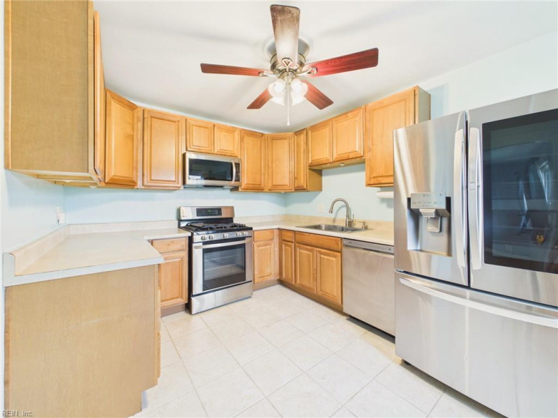 Photo 9 of 43 residential for sale in Virginia Beach virginia