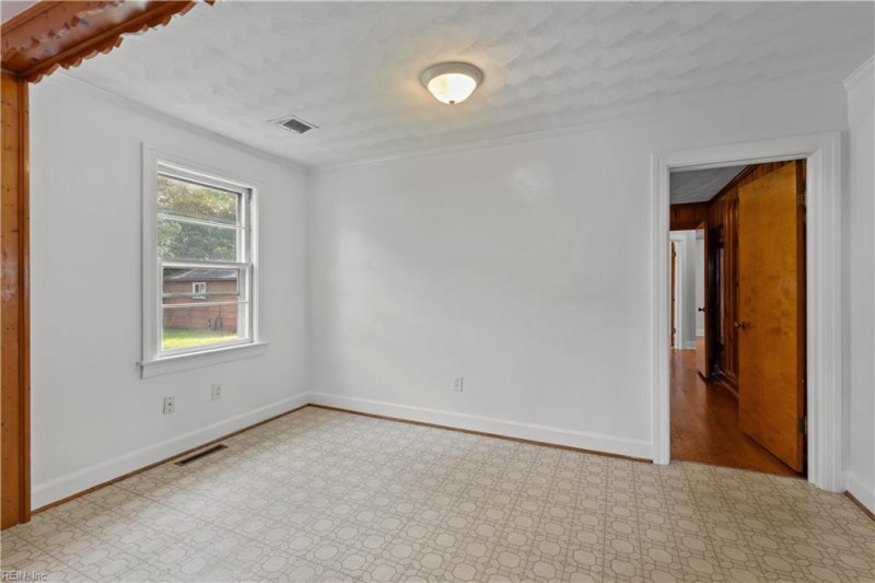 Photo 16 of 40 residential for sale in Portsmouth virginia Photo 16 of 40 residential for sale in Portsmouth virginia
