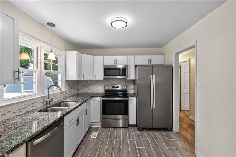 Photo 15 of 35 residential for sale in Newport News virginia