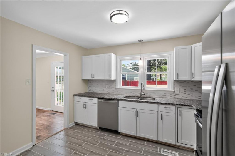 Photo 17 of 35 residential for sale in Newport News virginia
