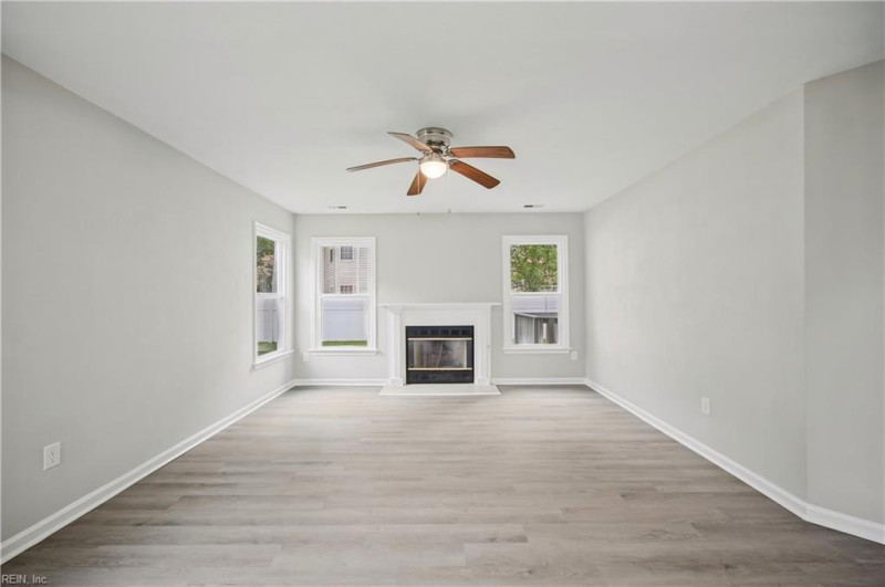 Photo 11 of 50 residential for sale in Virginia Beach virginia