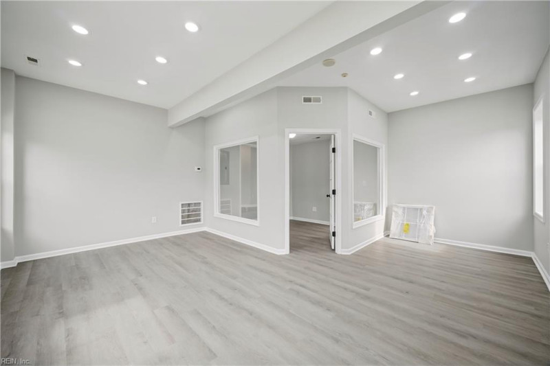Photo 28 of 50 residential for sale in Virginia Beach virginia