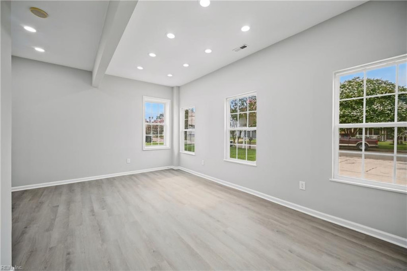 Photo 29 of 50 residential for sale in Virginia Beach virginia