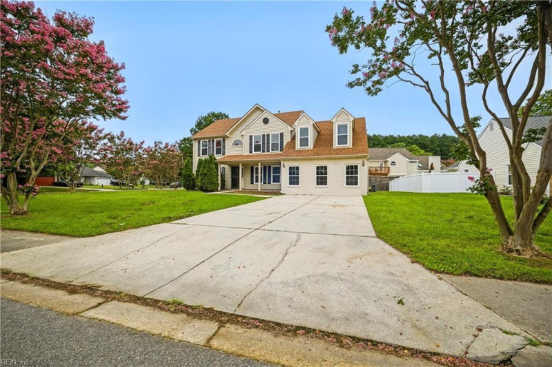 Photo 3 of 50 residential for sale in Virginia Beach virginia