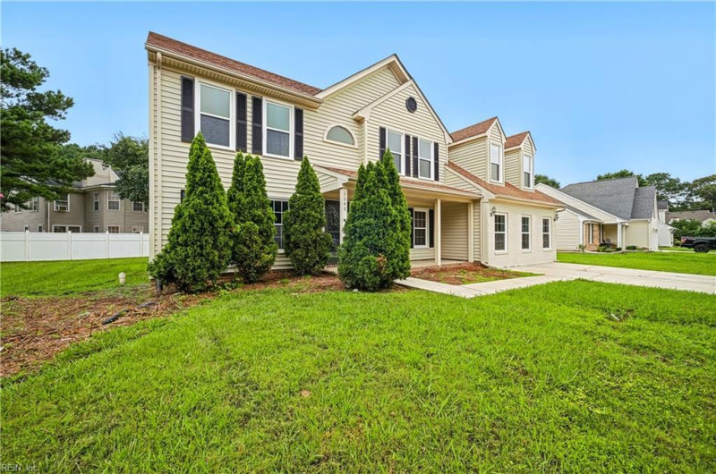 Photo 4 of 50 residential for sale in Virginia Beach virginia