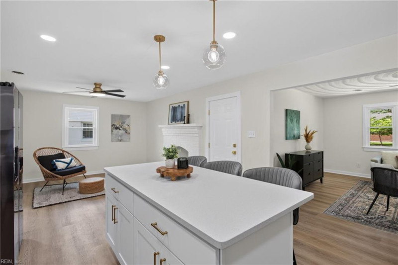 Photo 11 of 29 residential for sale in Chesapeake virginia