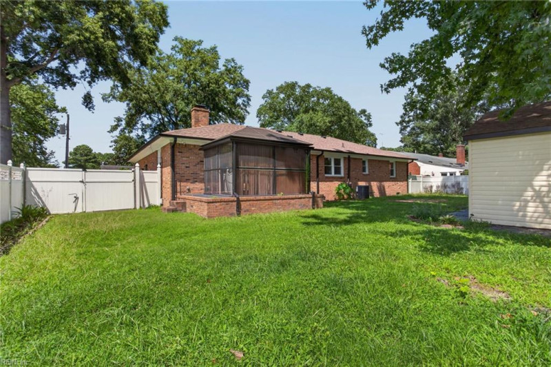 Photo 27 of 29 residential for sale in Chesapeake virginia