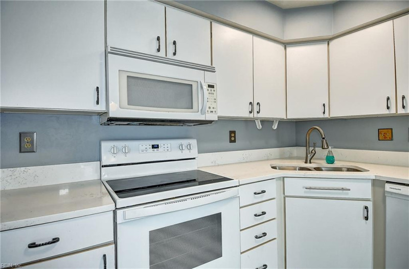 Photo 19 of 50 residential for sale in Chesapeake virginia Photo 19 of 50 residential for sale in Chesapeake virginia