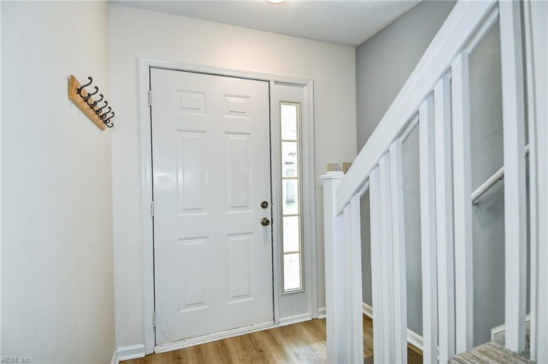 Photo 4 of 50 residential for sale in Chesapeake virginia Photo 4 of 50 residential for sale in Chesapeake virginia
