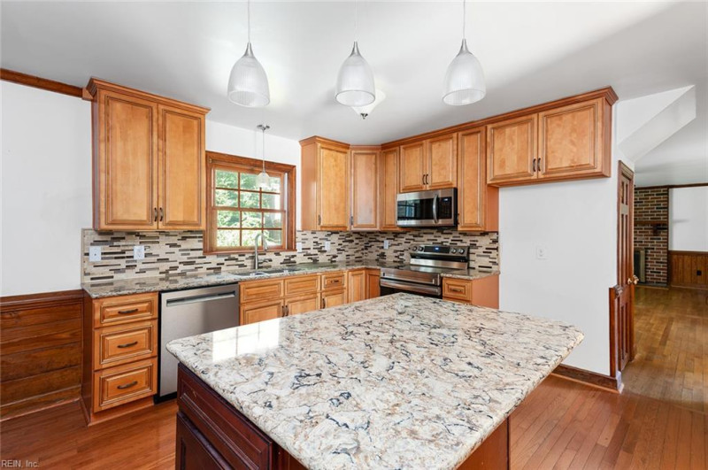 Photo 13 of 50 residential for sale in Newport News virginia Photo 13 of 50 residential for sale in Newport News virginia