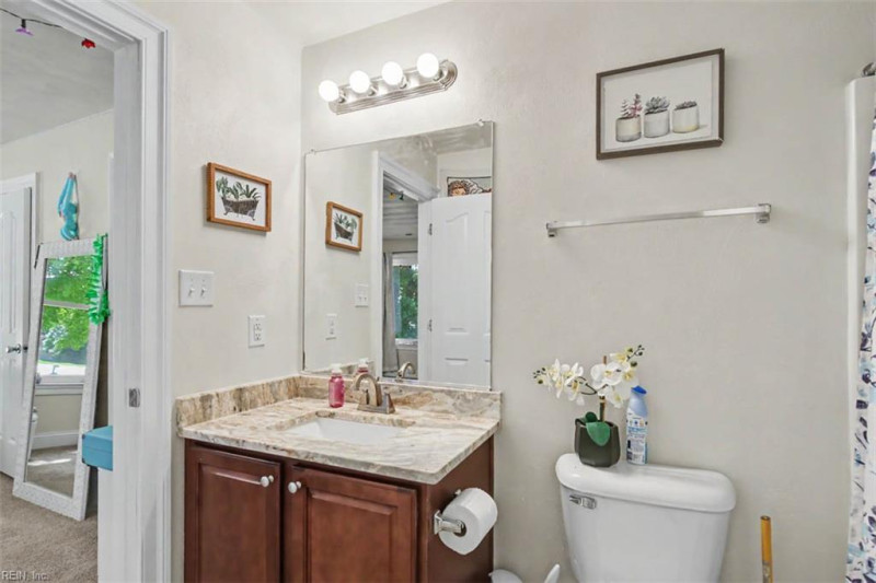 Photo 34 of 41 residential for sale in Chesapeake virginia Photo 34 of 41 residential for sale in Chesapeake virginia