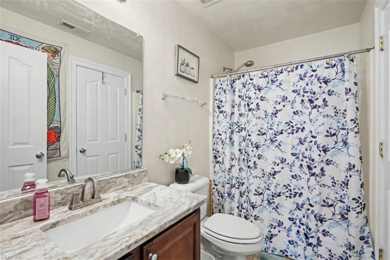 Photo 37 of 41 residential for sale in Chesapeake virginia Photo 37 of 41 residential for sale in Chesapeake virginia