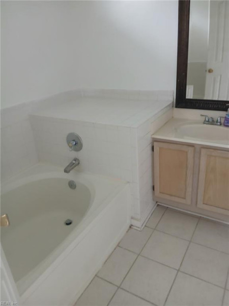 Photo 34 of 42 residential for sale in Chesapeake virginia Photo 34 of 42 residential for sale in Chesapeake virginia