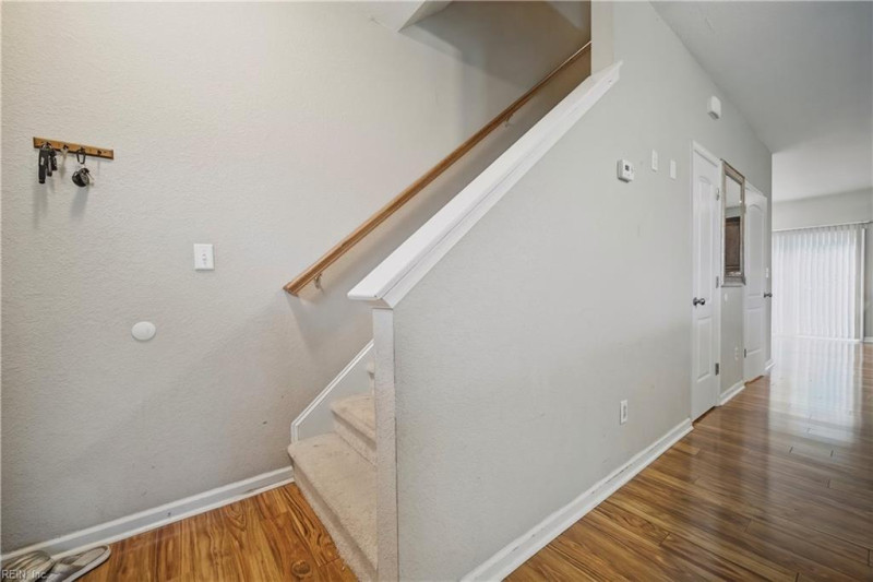 Photo 6 of 38 residential for sale in Norfolk virginia
